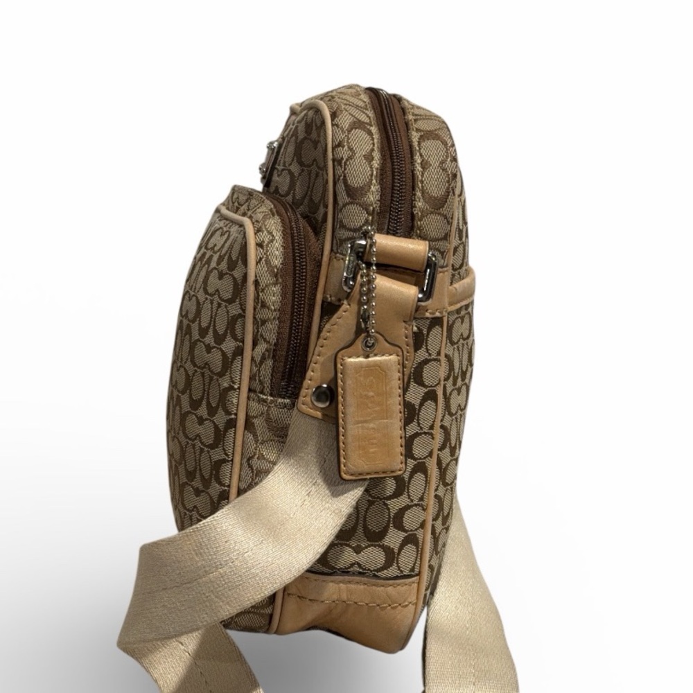 Coach Vintage Signature Khaki Crossbody Swingpack Bag - Picture 3 of 15